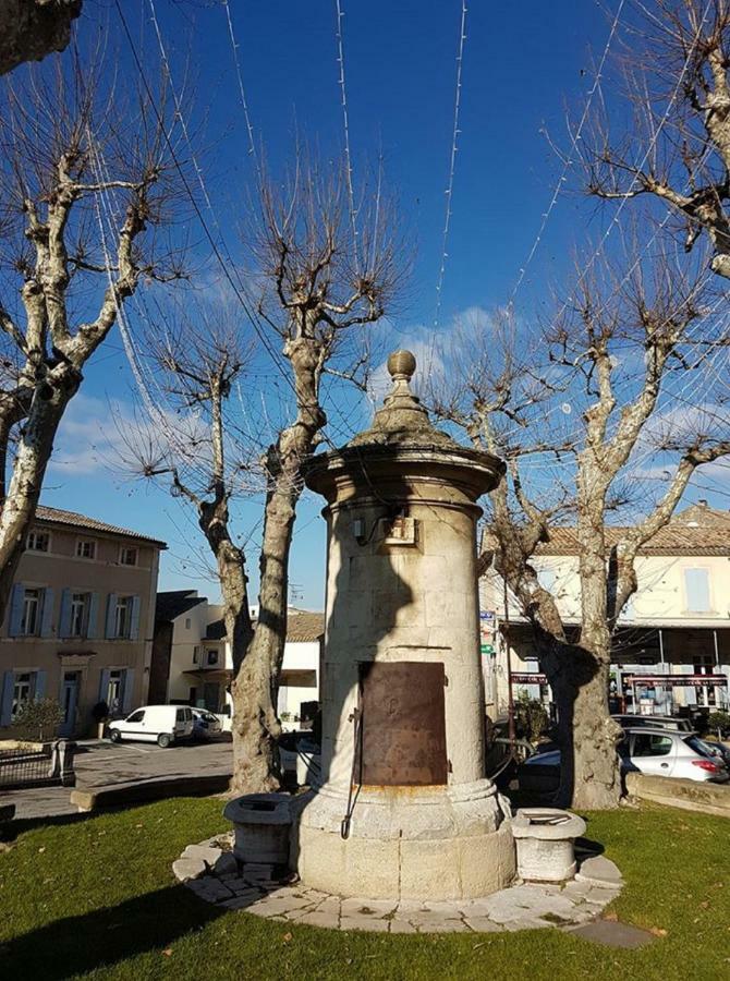 Gite Fa Mille Maison Bleu Robion en Luberon Luaran gambar