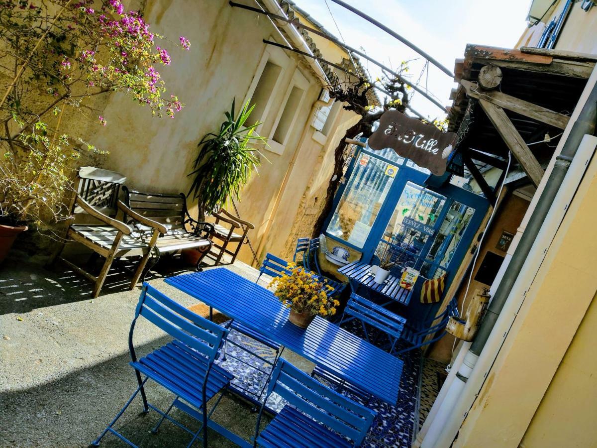 Gite Fa Mille Maison Bleu Robion en Luberon Luaran gambar